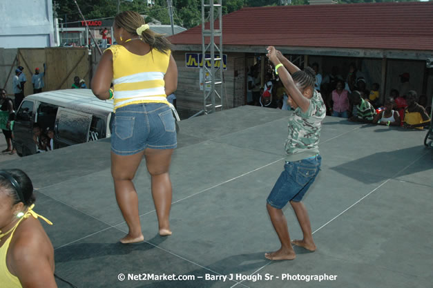 Cross De Harbour @ Lucea Car Park presented by Linkz Entertainment in association with Lucea Chamber of Commerce - Featuring Freddy Mc Gregor, Iley Dread, Mr. Vegas, Lt. Elmo, Champagne, Merital, CC, Brillant, TQ, Mad Dog, Chumps - Lucea, Hanover, Jamaica - Negril Travel Guide.com, Negril Jamaica WI - http://www.negriltravelguide.com - info@negriltravelguide.com...!