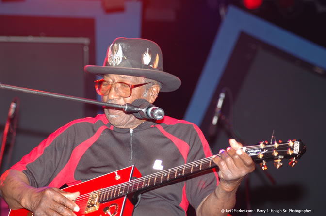 Bo Diddley - Air Jamaica Jazz & Blues Festival 2006 - The Art of Music - Cinnamon Hill Golf Club - Rosehall Resort & Country Club, Montego Bay, Jamaica W.I. - Thursday, Friday 27, 2006 - Negril Travel Guide, Negril Jamaica WI - http://www.negriltravelguide.com - info@negriltravelguide.com...!