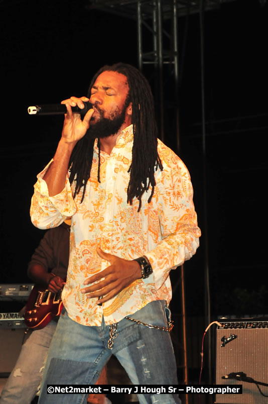 Marley Magic Traffic Jam - Concert @ Spring Break - Saturday, March 21, 2009 - Also Featuring: Kelley, Capleton, Junior Reid, Spragga Benz, Wayne Marshall, Munga, Romaine Virgo,Embee, Bango Herman, Flava K, Whisky Baggio, Andrew and Wadda Blood, Black Am I, Packa, Venue at Waz Beach, Norman Manley Boulevard, Negril Westmoreland, Jamaica - Saturday, March 21, 2009 - Photographs by Net2Market.com - Barry J. Hough Sr, Photographer/Photojournalist - Negril Travel Guide, Negril Jamaica WI - http://www.negriltravelguide.com - info@negriltravelguide.com...!