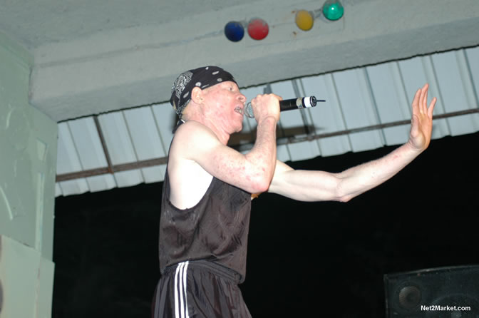 Toots & The Maytals and King of DJ - Yellowman - Also: Vengance - Skull Head - Singing Hanna - Wiskey Bagio and backed by the Hurrican Band - Money Cologne Birthday Bash @ the Samsara Hotel, West End, Negril, Jamaica - Negril Travel Guide, Negril Jamaica WI - http://www.negriltravelguide.com - info@negriltravelguide.com...!