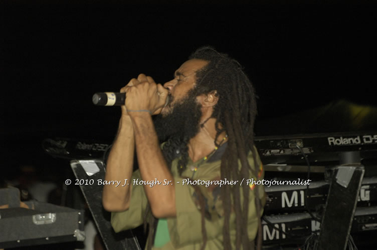 JAH Cure - Live In Concert @ Negril Escape Resort and Spa, December 15, 2009, One Love Drive, West End, Negril, Westmoreland, Jamaica W.I. - Photographs by Net2Market.com - Barry J. Hough Sr, Photographer/Photojournalist - Negril Travel Guide, Negril Jamaica WI - http://www.negriltravelguide.com - info@negriltravelguide.com...!