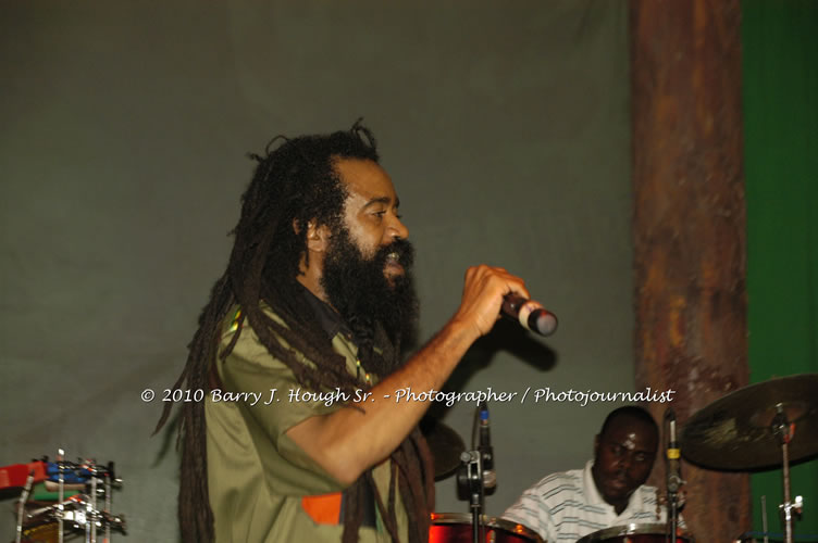 JAH Cure - Live In Concert @ Negril Escape Resort and Spa, December 15, 2009, One Love Drive, West End, Negril, Westmoreland, Jamaica W.I. - Photographs by Net2Market.com - Barry J. Hough Sr, Photographer/Photojournalist - Negril Travel Guide, Negril Jamaica WI - http://www.negriltravelguide.com - info@negriltravelguide.com...!