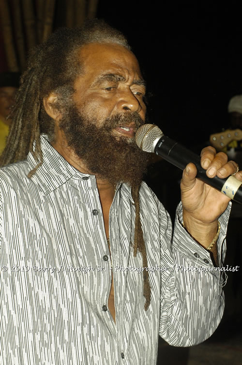 John Holt - Live in Concert - Also featuring Uprising Bank, plus DJ Gemini @ One Love Reggae Concerts Series 09/10 @ Negril Escape Resort & Spa, February 9, 2010, One Love Drive, West End, Negril, Westmoreland, Jamaica W.I. - Photographs by Net2Market.com - Barry J. Hough Sr, Photographer/Photojournalist - The Negril Travel Guide - Negril's and Jamaica's Number One Concert Photography Web Site with over 40,000 Jamaican Concert photographs Published -  Negril Travel Guide, Negril Jamaica WI - http://www.negriltravelguide.com - info@negriltravelguide.com...!