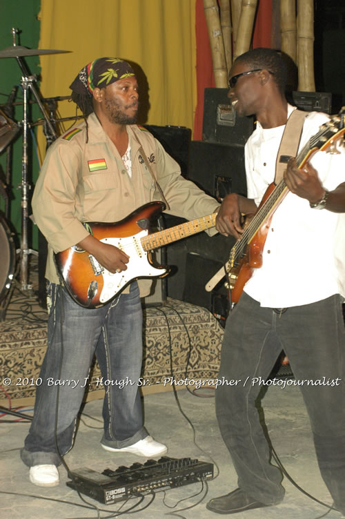 Richie Spice - Live In Concert - One Love Reggae Concert Series 09/10 @ Negril Escape Resort and Spa, January 19, 2010, One Love Drive, West End, Negril, Westmoreland, Jamaica W.I. - Photographs by Net2Market.com - Barry J. Hough Sr, Photographer/Photojournalist - Negril Travel Guide, Negril Jamaica WI - http://www.negriltravelguide.com - info@negriltravelguide.com...!