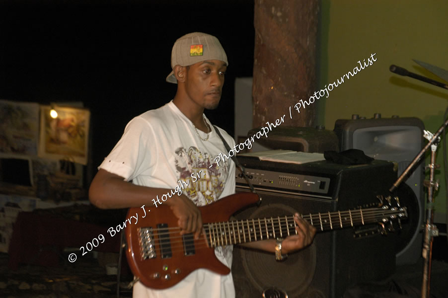  Sanchez - Live in Concert - at the One Love Reggae Concert Series 09/10 @ Negril Escape Resort & Spa - Also Featuring: Timmi Burrell and Justice Merchant- Backing Band Roots Warrior - DJ Gemini - MC Oliver Cargill, Negril Escape Resort & Spa, One Love Drive, West End, Negril, Westmoreland, Jamaica W.I. - Tuesday, November 24, 2009 - Photographs by Net2Market.com - Barry J. Hough Sr, Photographer / Photojournalist - Photos taken with a Nikon D70, D100, or D300 - Negril Travel Guide, Negril Jamaica WI - http://www.negriltravelguide.com - info@negriltravelguide.com...!