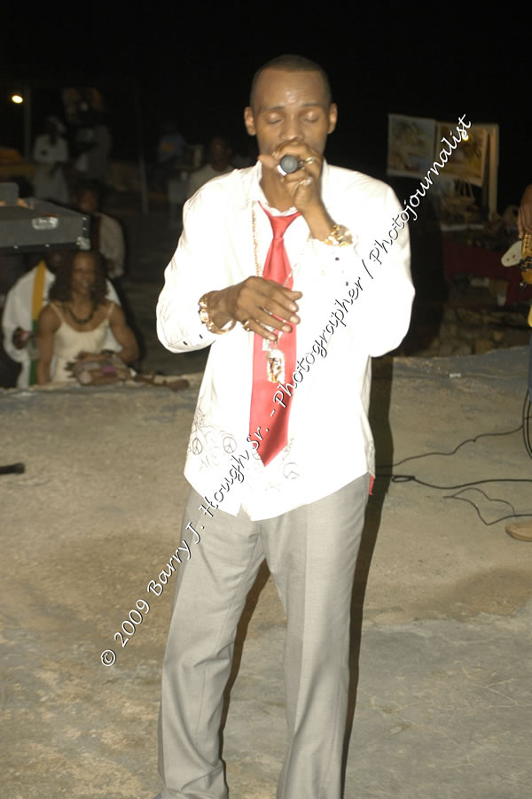  Sanchez - Live in Concert - at the One Love Reggae Concert Series 09/10 @ Negril Escape Resort & Spa - Also Featuring: Timmi Burrell and Justice Merchant- Backing Band Roots Warrior - DJ Gemini - MC Oliver Cargill, Negril Escape Resort & Spa, One Love Drive, West End, Negril, Westmoreland, Jamaica W.I. - Tuesday, November 24, 2009 - Photographs by Net2Market.com - Barry J. Hough Sr, Photographer / Photojournalist - Photos taken with a Nikon D70, D100, or D300 - Negril Travel Guide, Negril Jamaica WI - http://www.negriltravelguide.com - info@negriltravelguide.com...!