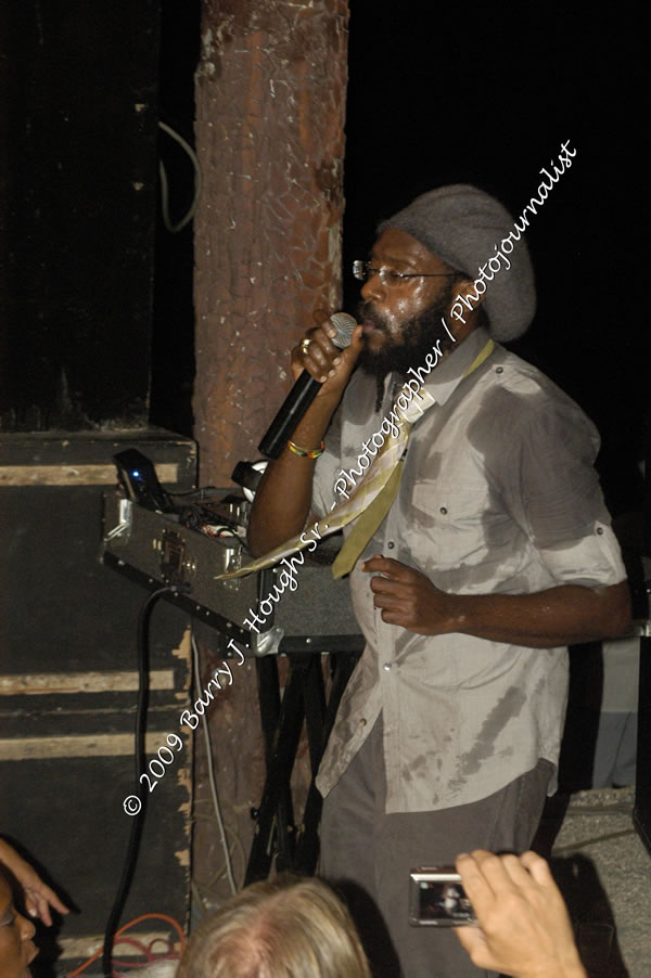  Tarrus Riley - Live in Concert - at the One Love Reggae Concert Series 09/10 @ Negril Escape Resort & Spa - Also Featuring: Mistic Bowie, Monday Justice, Cash, Dean Frazier - DJ Gemini - MC Oliver Cargill, Negril Escape Resort & Spa, One Love Drive, West End, Negril, Westmoreland, Jamaica W.I. - Tuesday, November 17, 2009 - Photographs by Net2Market.com - Barry J. Hough Sr, Photographer / Photojournalist - Photos taken with a Nikon D70, D100, or D300 - Negril Travel Guide, Negril Jamaica WI - http://www.negriltravelguide.com - info@negriltravelguide.com...!