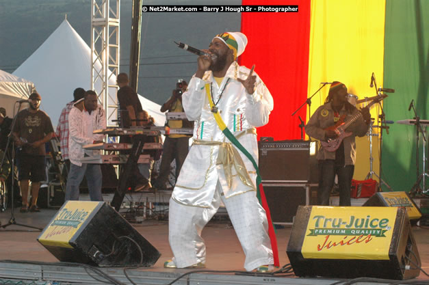 Capleton at Tru-Juice Rebel Salute 2008 - The 15th staging of Tru-Juice Rebel Salute, Saturday, January 12, 2008, Port Kaiser Sports Club, St. Elizabeth, Jamaica W.I. - Photographs by Net2Market.com - Barry J. Hough Sr, Photographer - Negril Travel Guide, Negril Jamaica WI - http://www.negriltravelguide.com - info@negriltravelguide.com...!