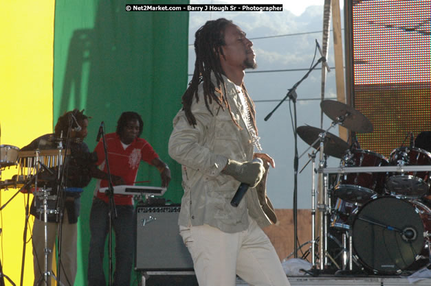 Jah Cure at Tru-Juice Rebel Salute 2008 - The 15th staging of Tru-Juice Rebel Salute, Saturday, January 12, 2008, Port Kaiser Sports Club, St. Elizabeth, Jamaica W.I. - Photographs by Net2Market.com - Barry J. Hough Sr, Photographer - Negril Travel Guide, Negril Jamaica WI - http://www.negriltravelguide.com - info@negriltravelguide.com...!